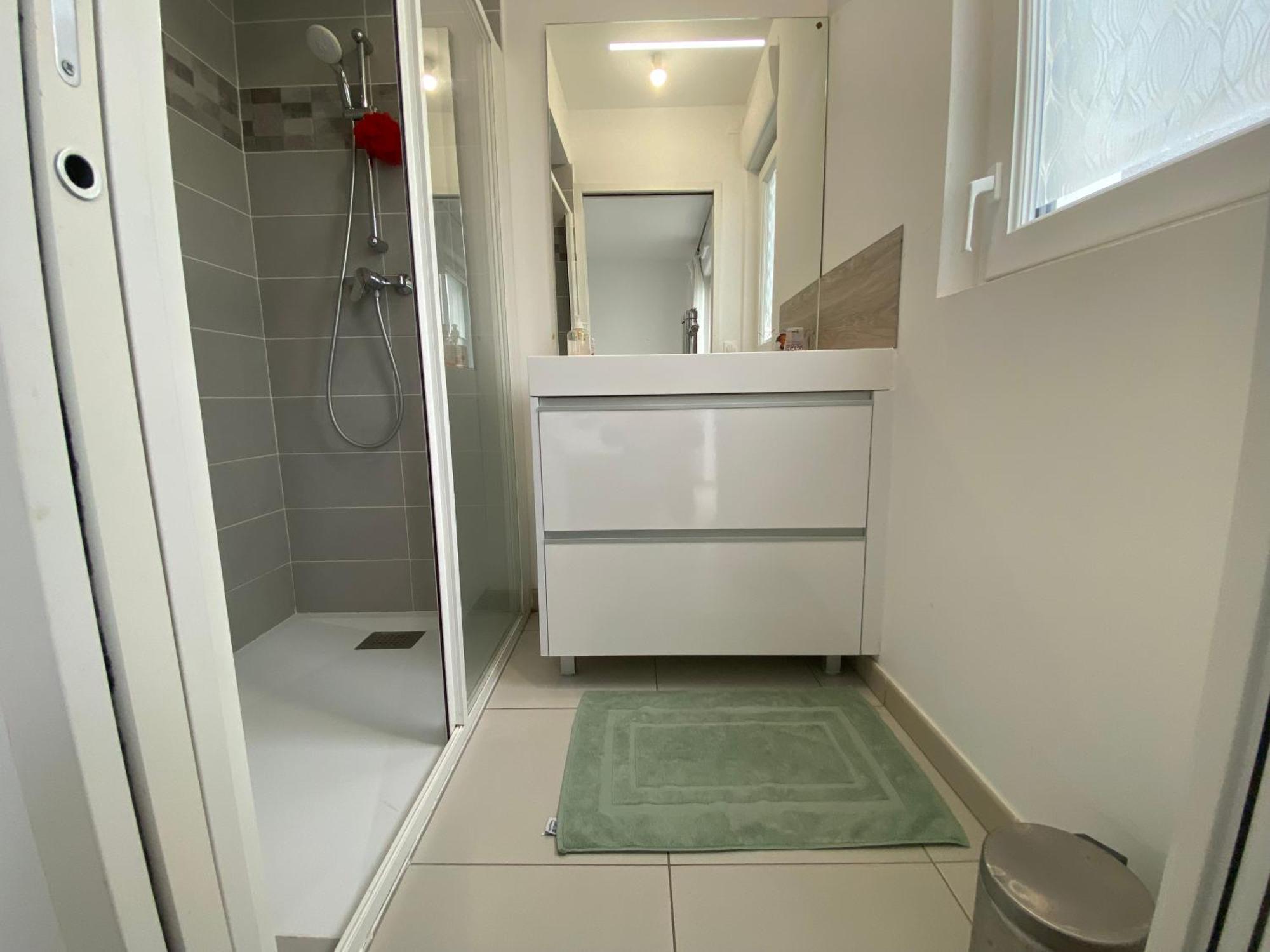 Duplex Neuf 90 M2 - 3 Chambres, Avec Jardin A Сартрувиль Экстерьер фото
